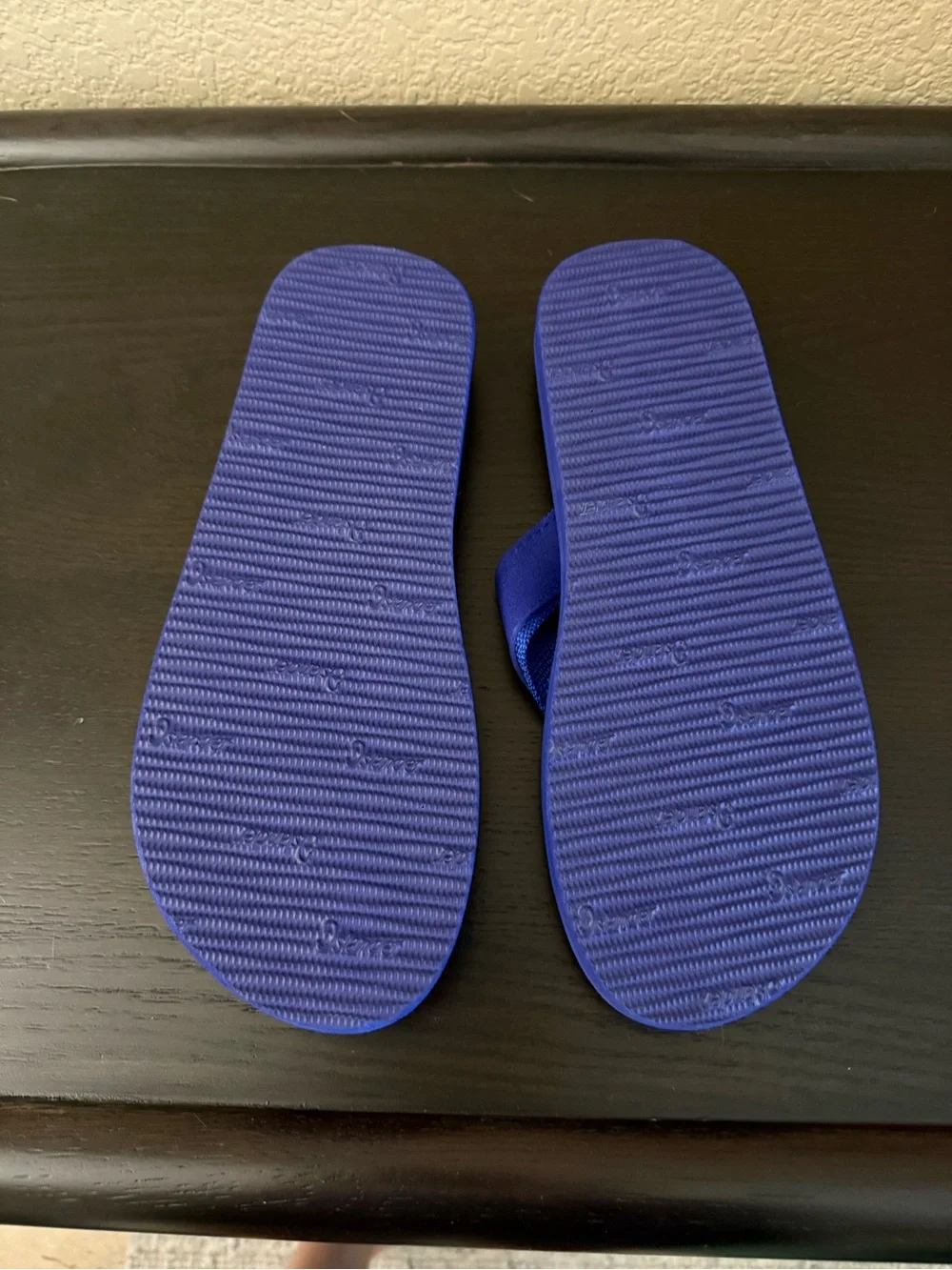 NEW Islander Elite Series Flip Flops Blue Size 10 Men Women Beach Sandals